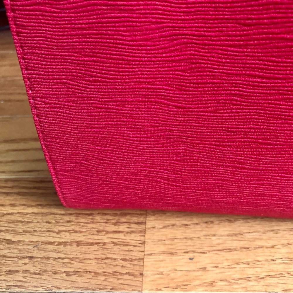 Giorgio Armani Engine Red Textured Recycled Plastic Zip Cosmetic Pouch NWT - Picture 7 of 10